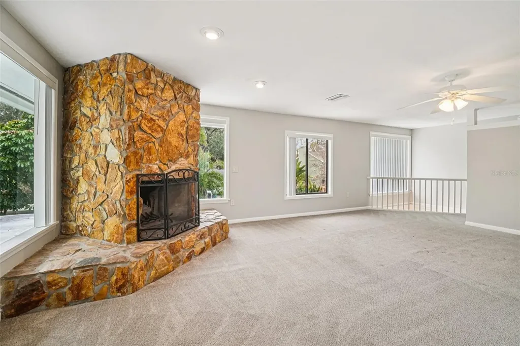 4218 Water Oaks Lane Tampa FL 33618