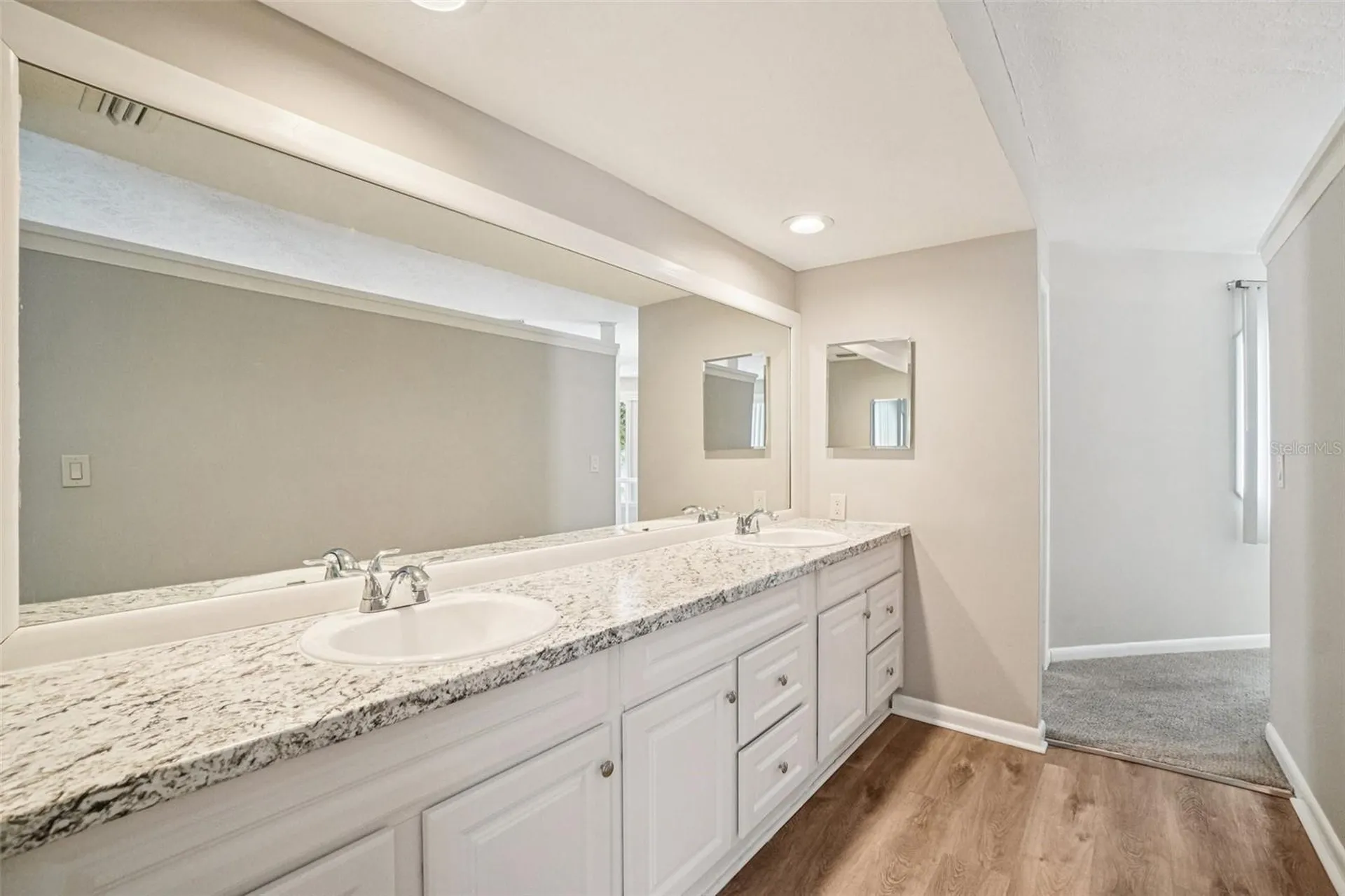 4218 Water Oaks Lane Tampa FL 33618