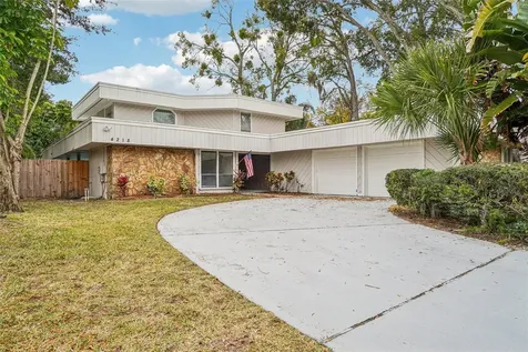 4218 Water Oaks Lane Tampa FL 33618