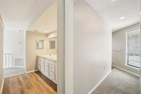 4218 Water Oaks Lane Tampa FL 33618