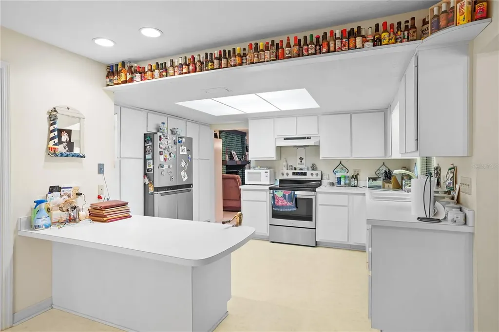 10745 SE 188th Court Ocklawaha FL 32179