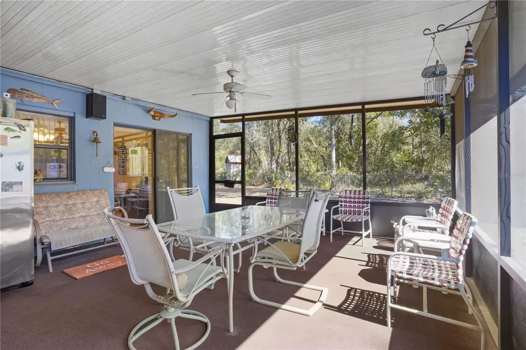 10745 SE 188th Court Ocklawaha FL 32179
