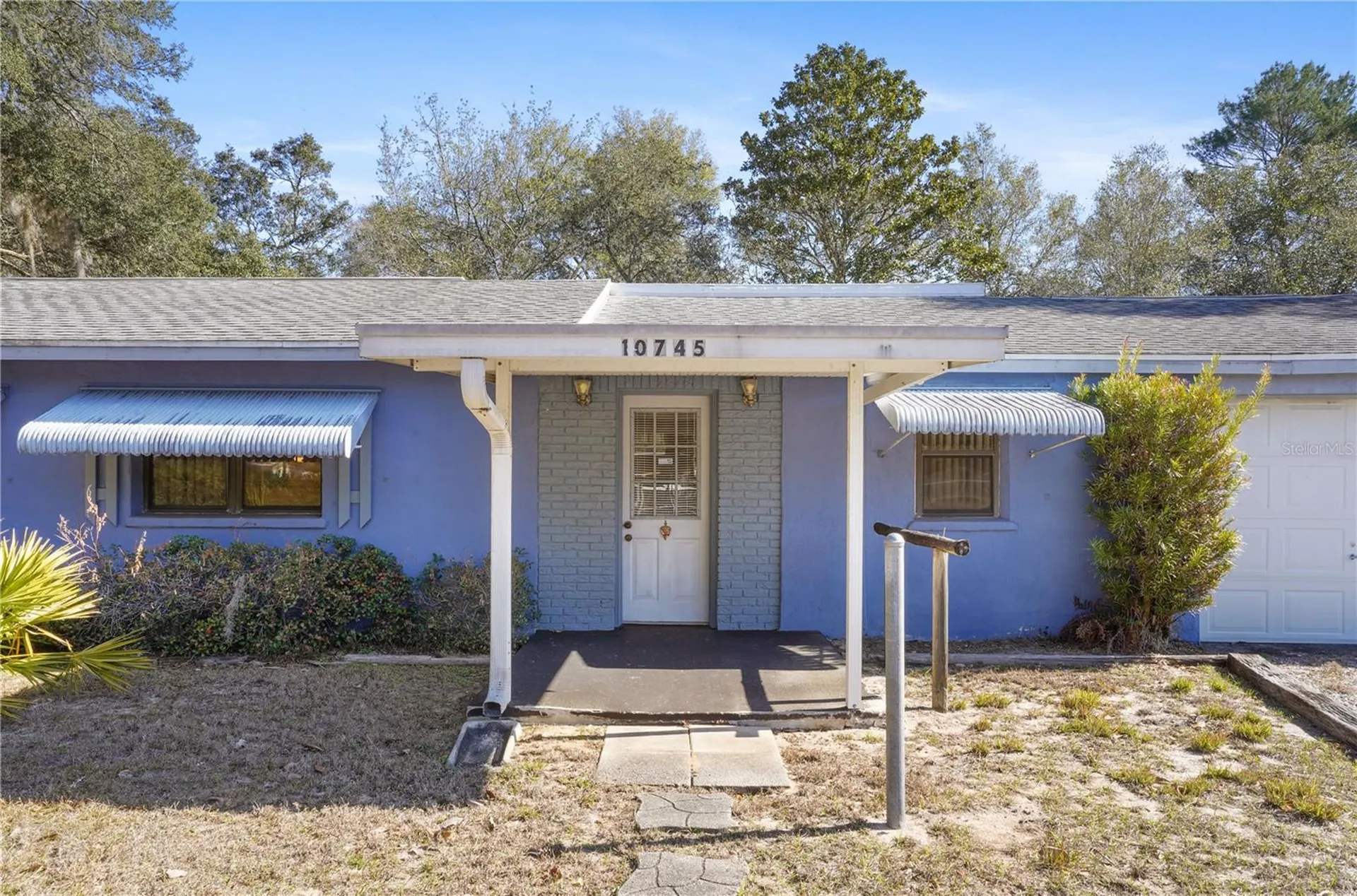 10745 SE 188th Court Ocklawaha FL 32179