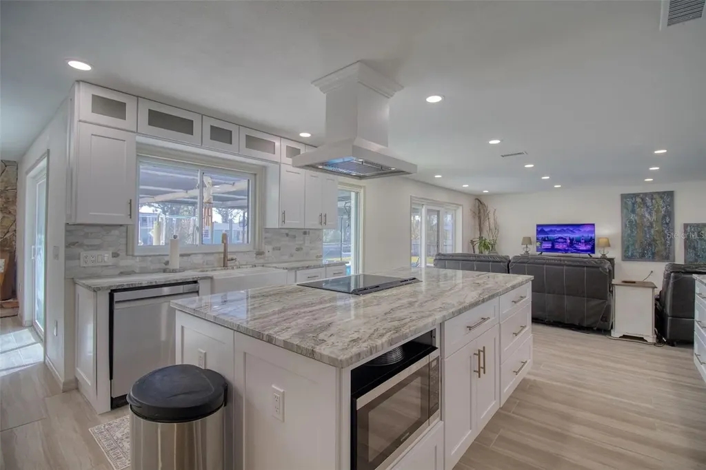13804 Plumosa Avenue Hudson FL 34667