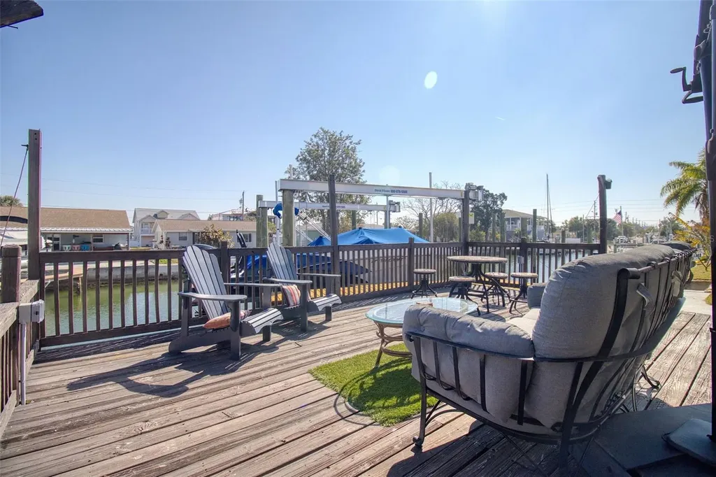 13804 Plumosa Avenue Hudson FL 34667