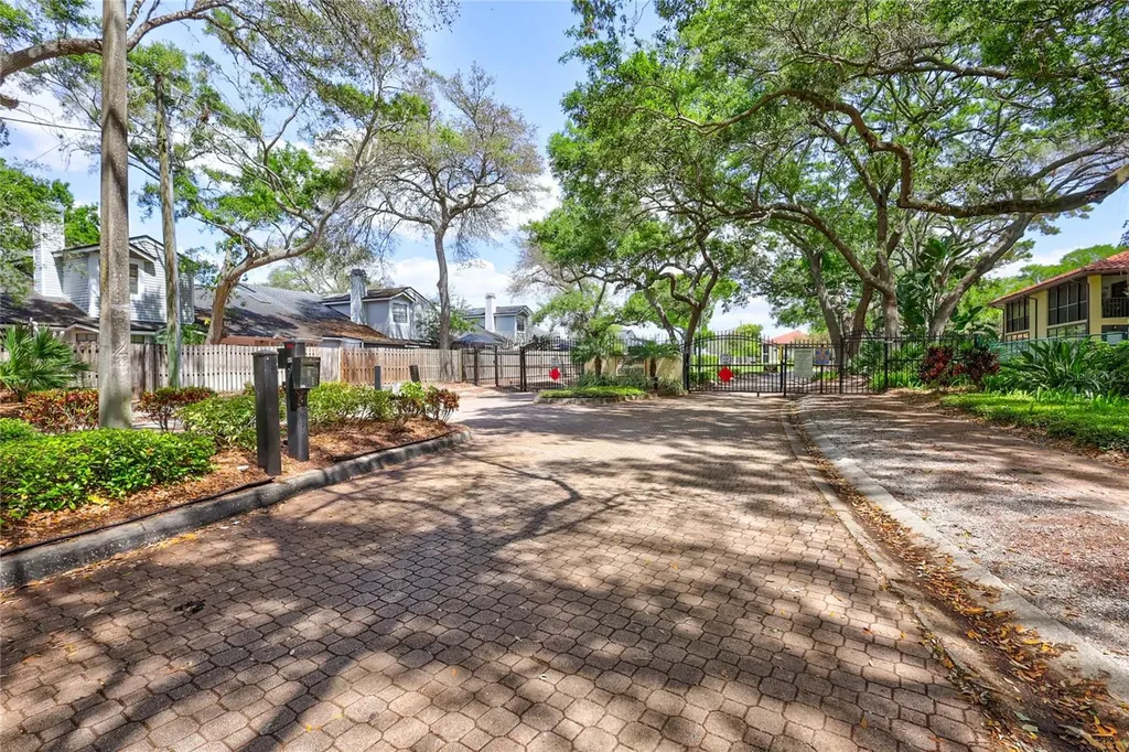 110 Hammock Pine Boulevard Clearwater FL 33761