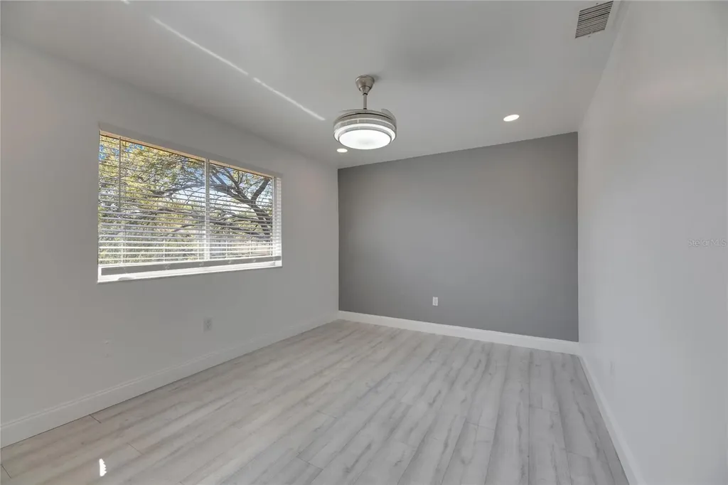 1828 Bough Avenue Clearwater FL 33760