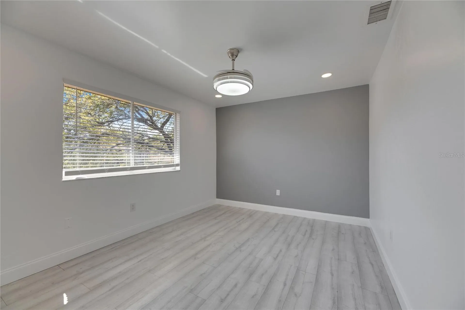 1828 Bough Avenue Clearwater FL 33760