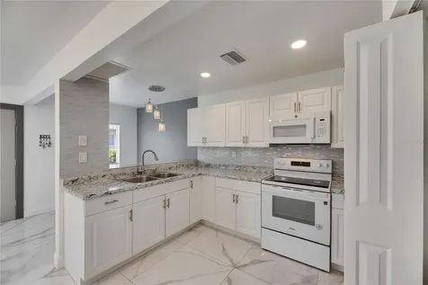 1828 Bough Avenue Clearwater FL 33760