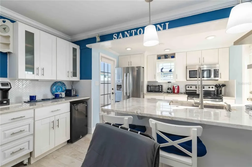 111 9th Street N Bradenton Beach FL 34217