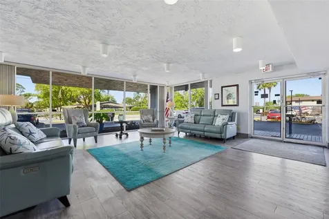 2901 26th Street W Bradenton FL 34205