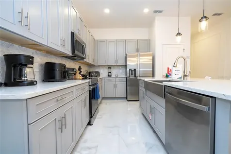 5860 High Seas Drive Orlando FL 32821