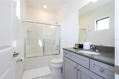 5860 High Seas Drive Orlando FL 32821