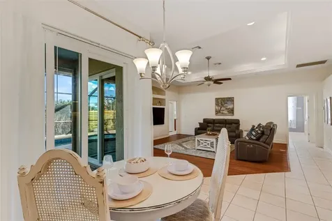 4801 Edgemont Court Sarasota FL 34233