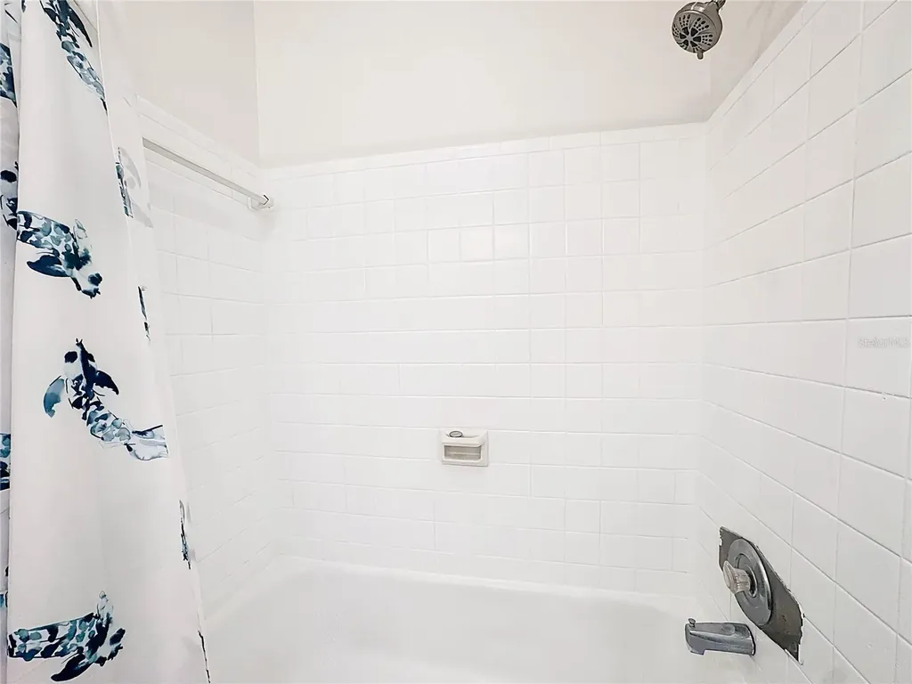2705 Gulfstream Road Orlando FL 32805