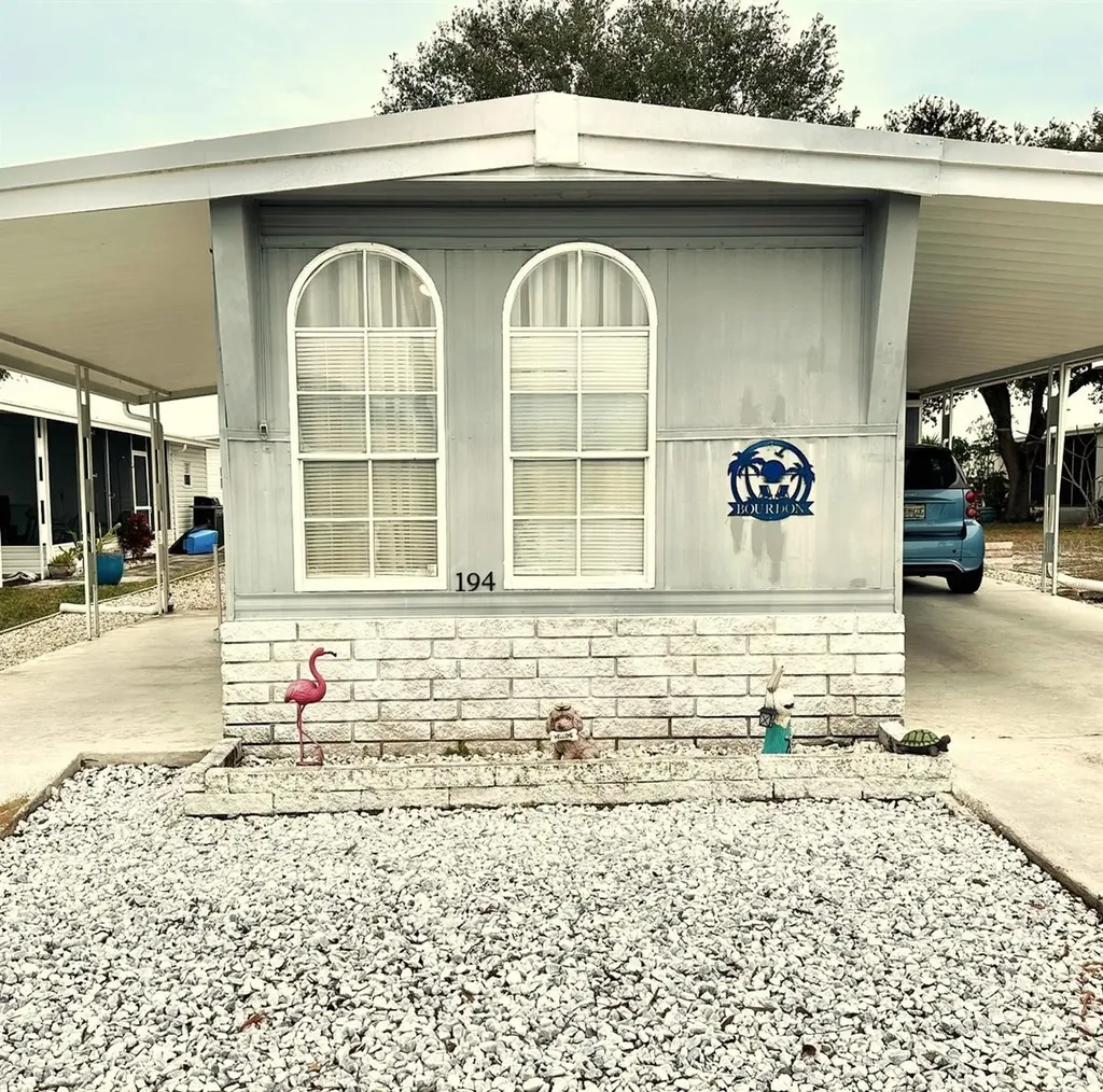 9790 66th Street N Pinellas Park FL 33782