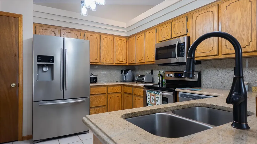 727 NE 130th Terrace Silver Springs FL 34488