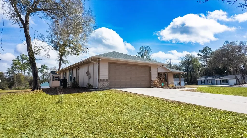 727 NE 130th Terrace Silver Springs FL 34488