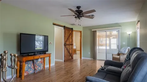 727 NE 130th Terrace Silver Springs FL 34488