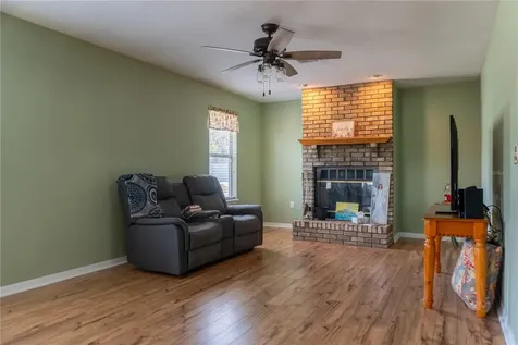 727 NE 130th Terrace Silver Springs FL 34488