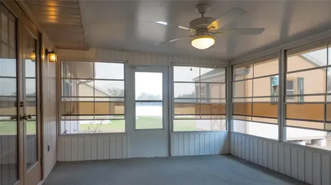 727 NE 130th Terrace Silver Springs FL 34488
