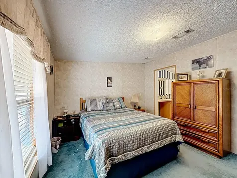 18845 SE 18th Place Silver Springs FL 34488