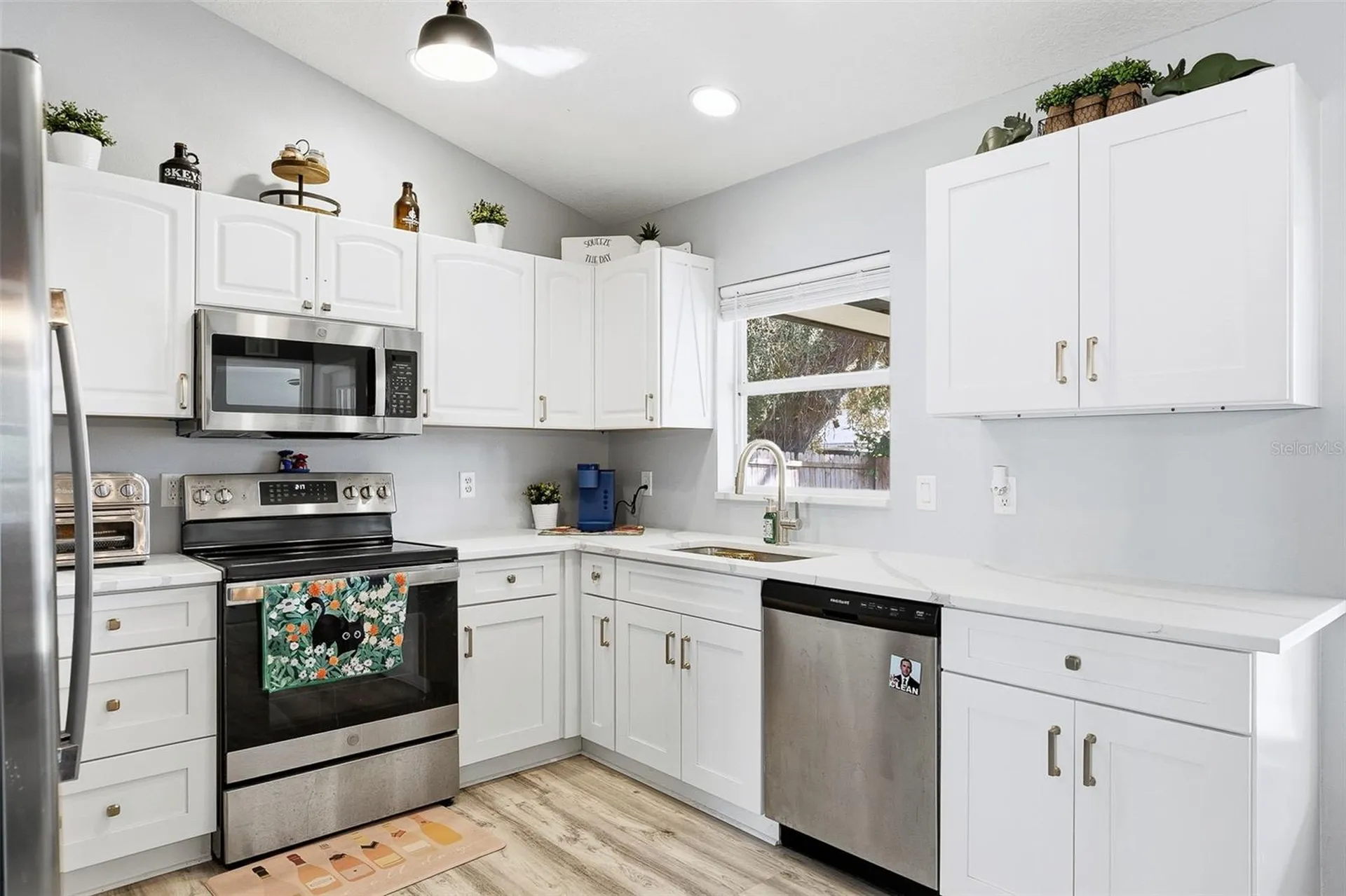 2116 30th Avenue E Bradenton FL 34208