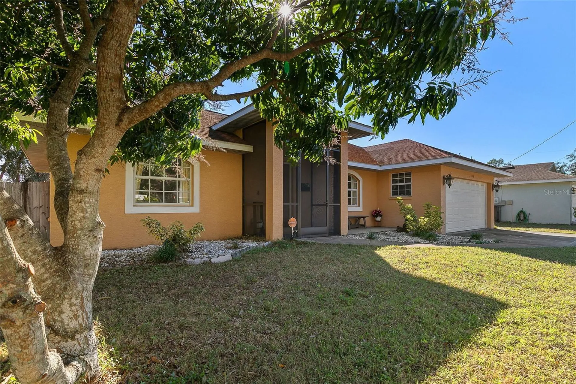 2116 30th Avenue E Bradenton FL 34208