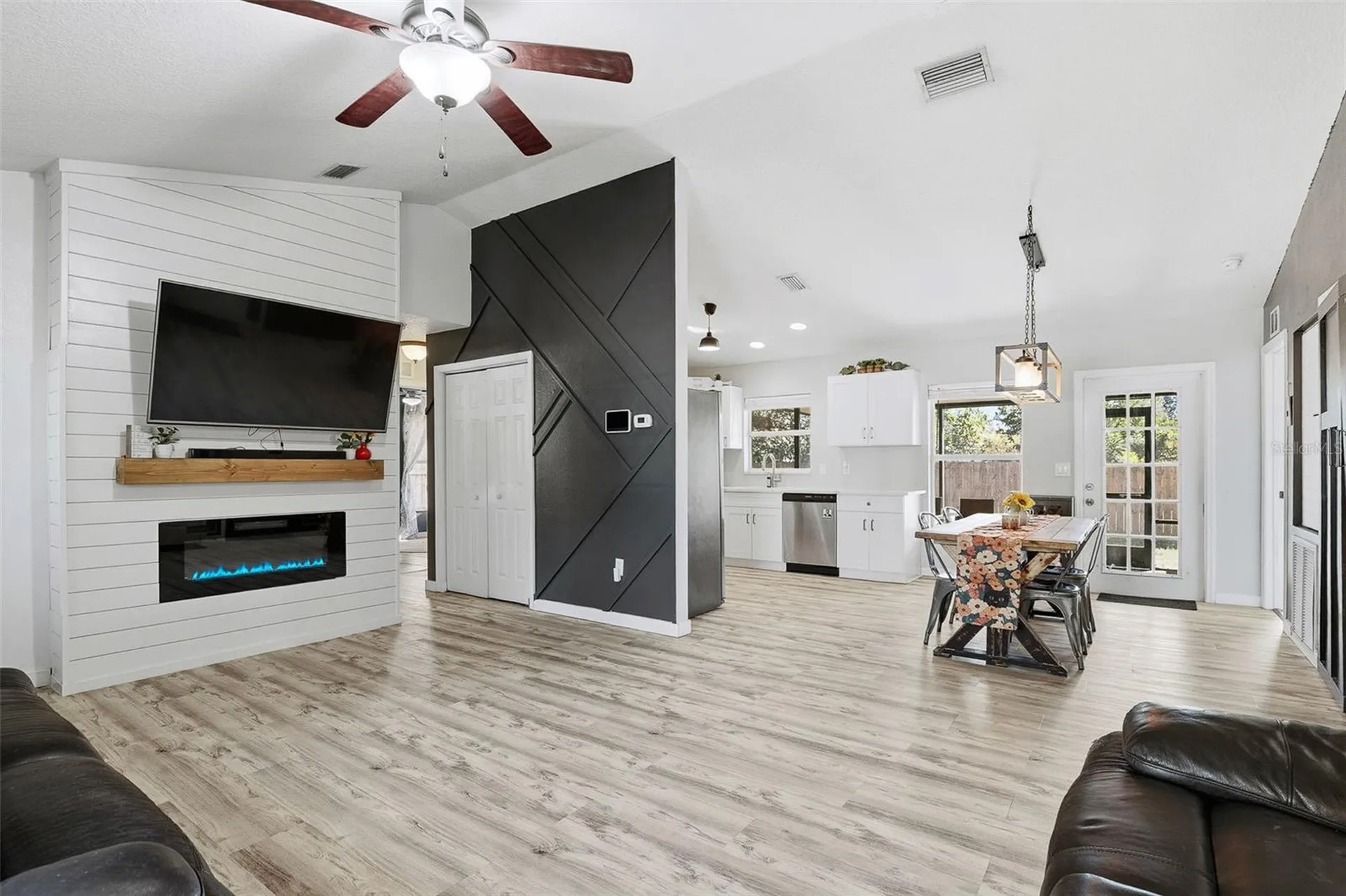 2116 30th Avenue E Bradenton FL 34208