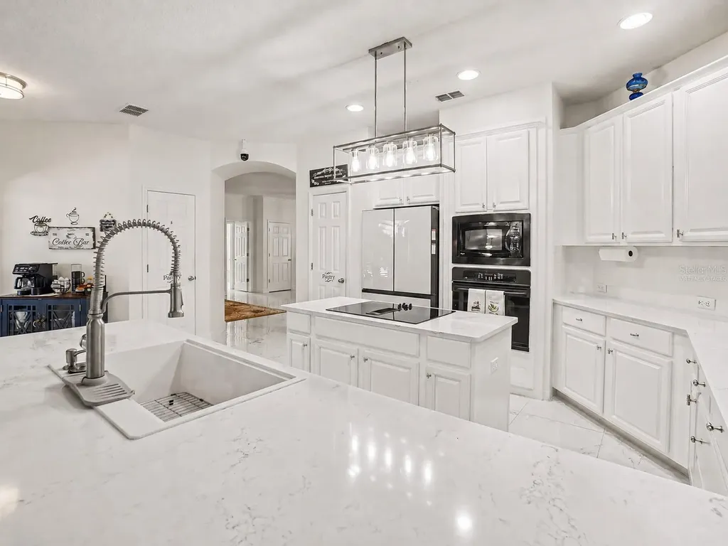 2260 Pickford Circle Apopka FL 32703