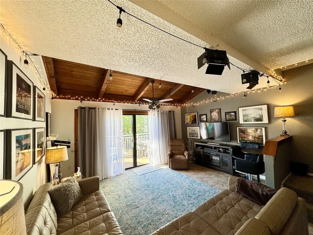 324 Windrush Boulevard Indian Rocks Beach FL 33785