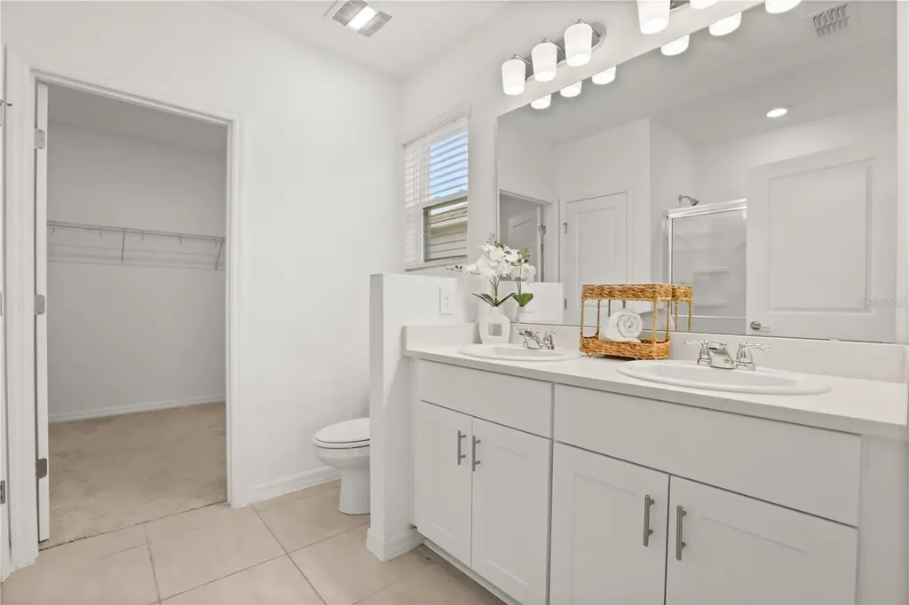 33813 Sky Blossom Circle Leesburg FL 34788