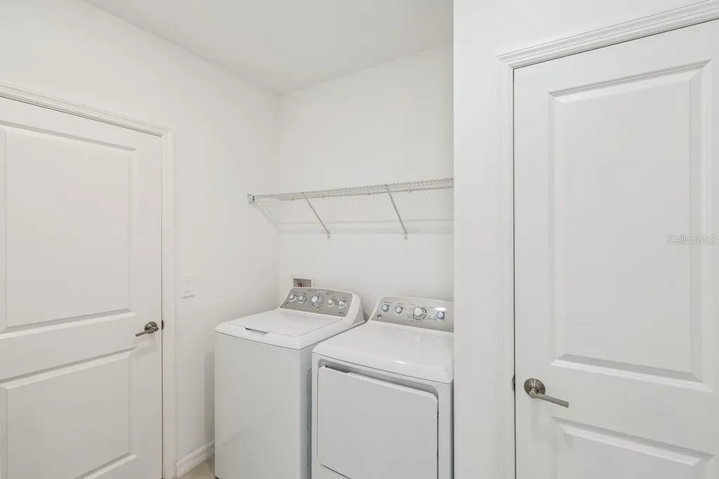 33813 Sky Blossom Circle Leesburg FL 34788