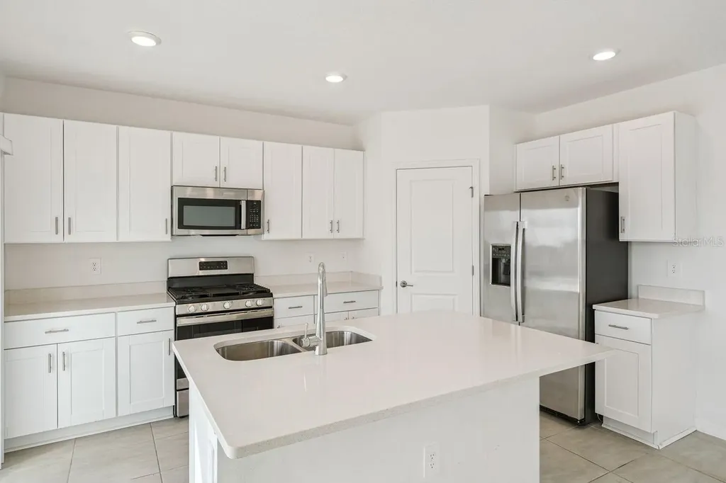 33813 Sky Blossom Circle Leesburg FL 34788