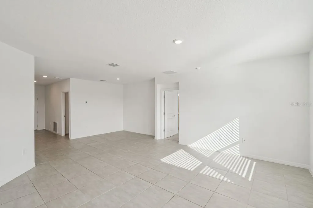 33813 Sky Blossom Circle Leesburg FL 34788