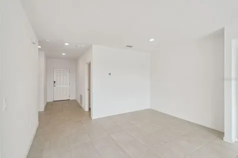 33813 Sky Blossom Circle Leesburg FL 34788