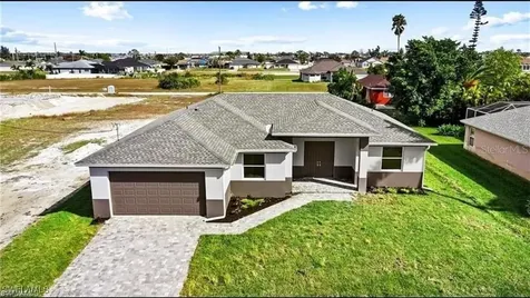 925 NW 9th Avenue Cape Coral FL 33993