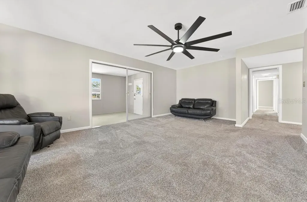 419 Krueger Street Orlando FL 32839