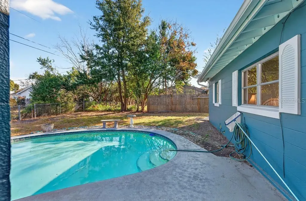 419 Krueger Street Orlando FL 32839