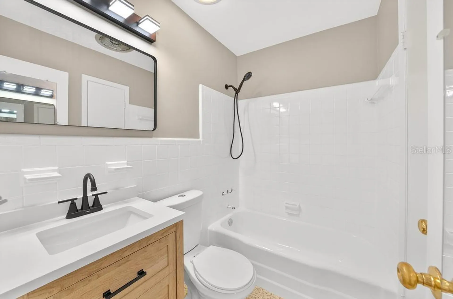 419 Krueger Street Orlando FL 32839