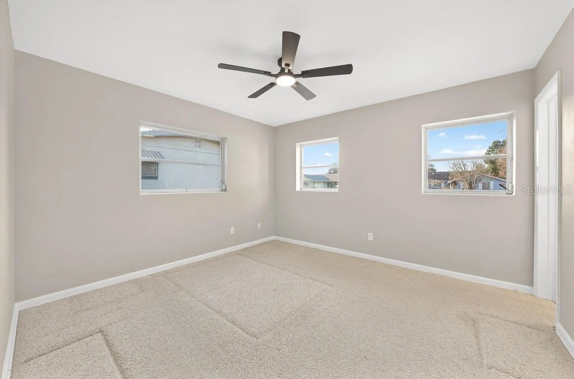 419 Krueger Street Orlando FL 32839