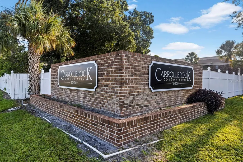 10423 Carrollbrook Circle Tampa FL 33618