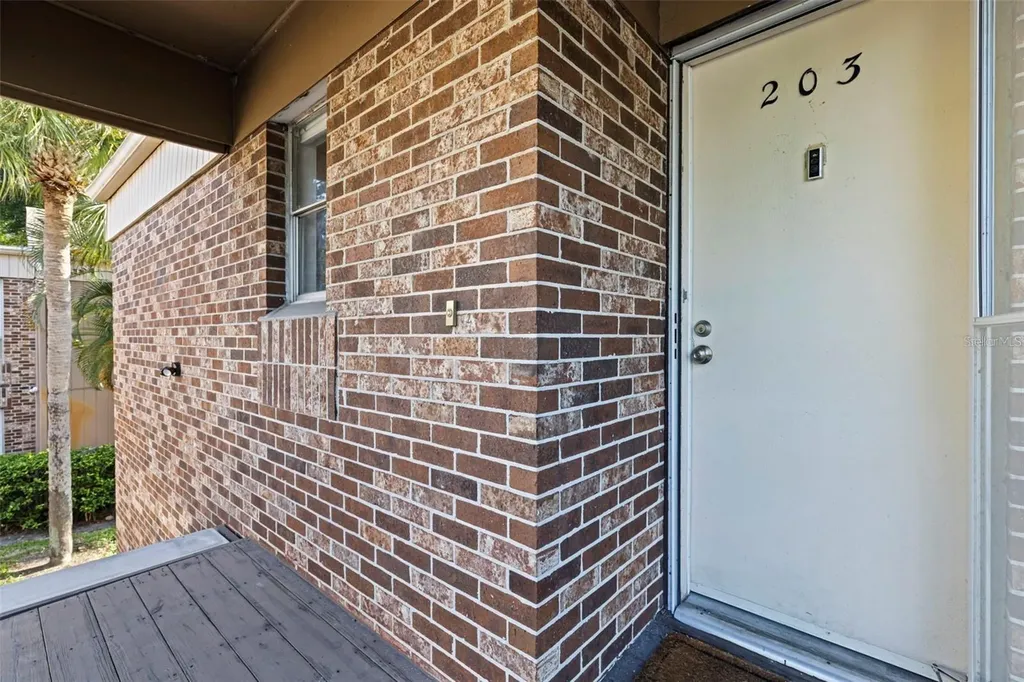 10423 Carrollbrook Circle Tampa FL 33618