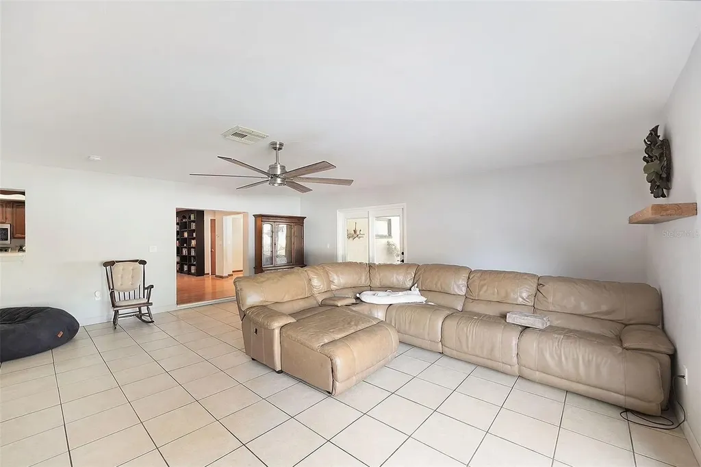 5967 102nd Avenue N Pinellas Park FL 33782