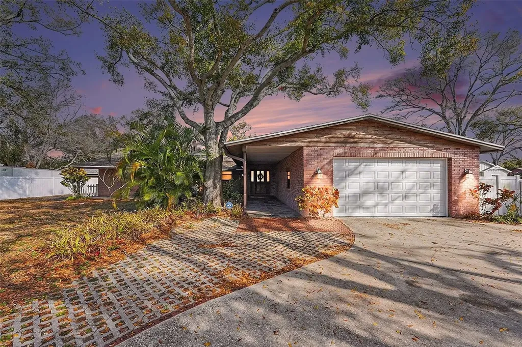5967 102nd Avenue N Pinellas Park FL 33782