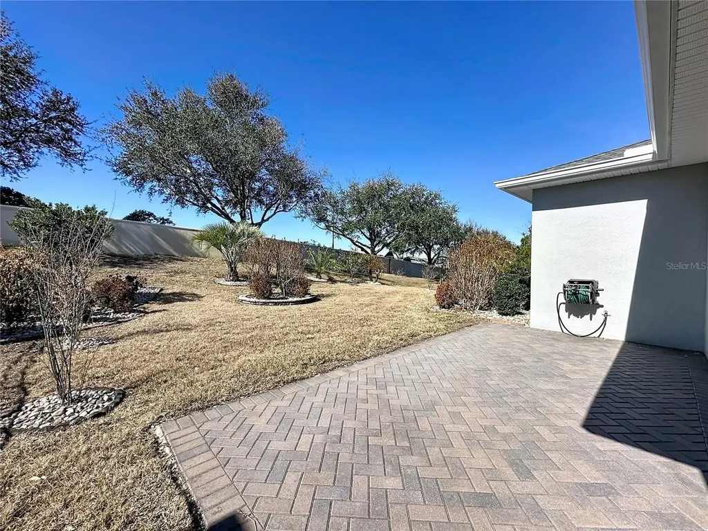 306 Alcove Drive Groveland FL 34736