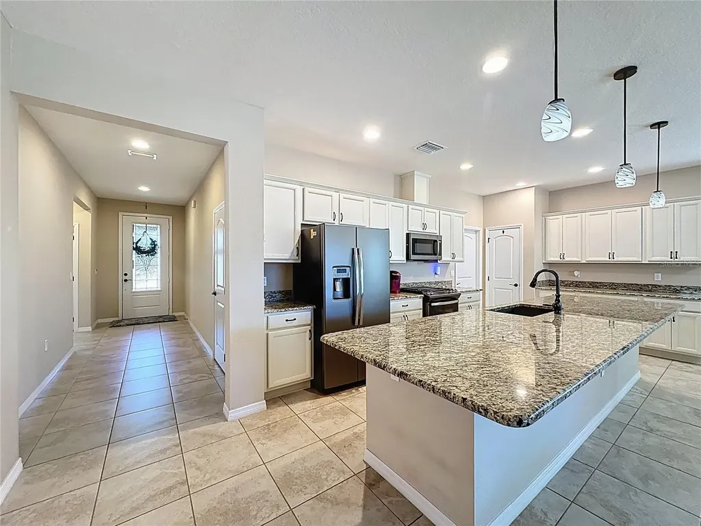 306 Alcove Drive Groveland FL 34736