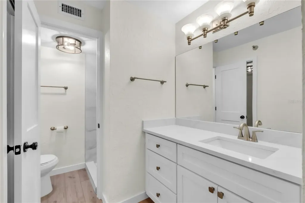 6304 Pointe West Boulevard Bradenton FL 34209