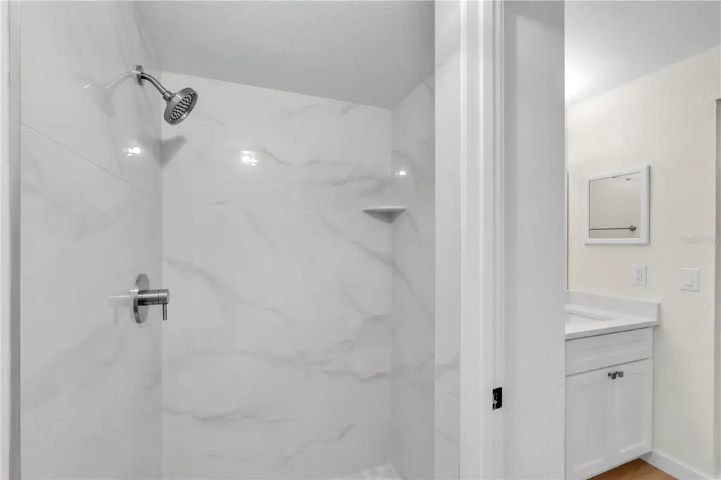 6304 Pointe West Boulevard Bradenton FL 34209