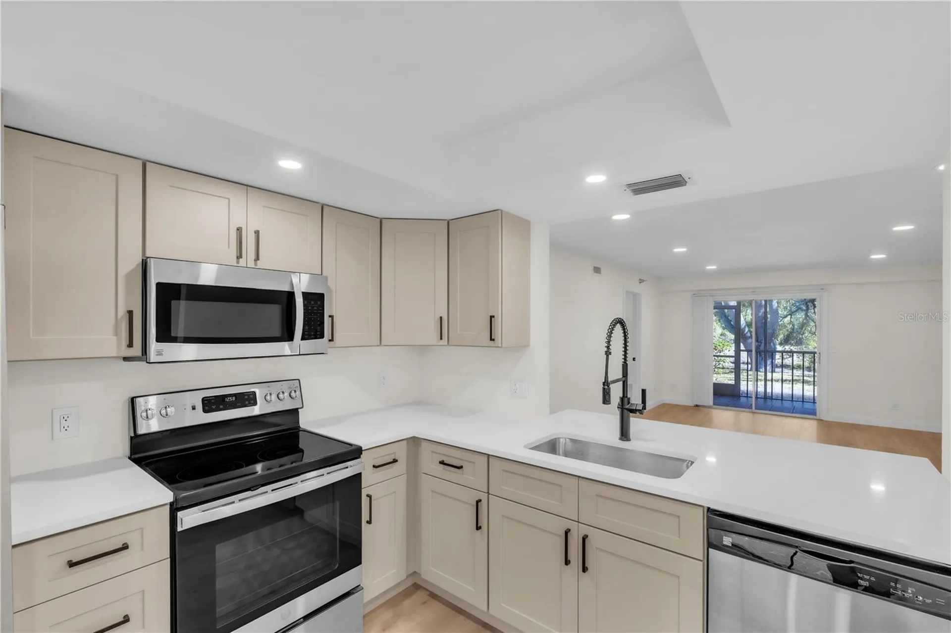 6304 Pointe West Boulevard Bradenton FL 34209